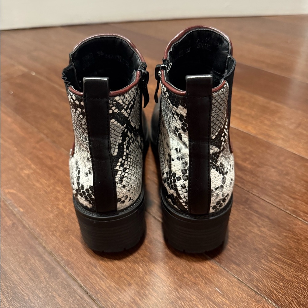 Snakeskin Pattern Ankle Boots